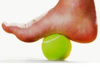 automassaggio con pallina da tennis